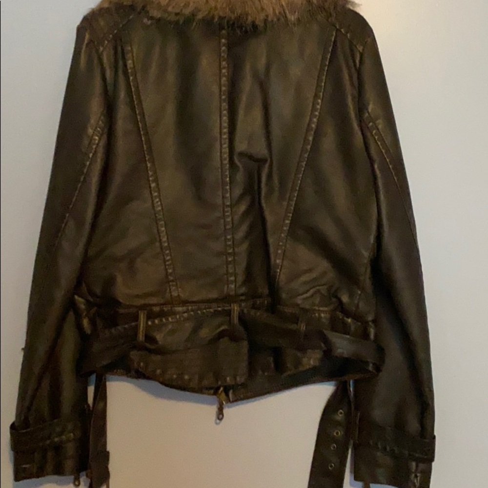 Jacket - Picture 4 of 4
